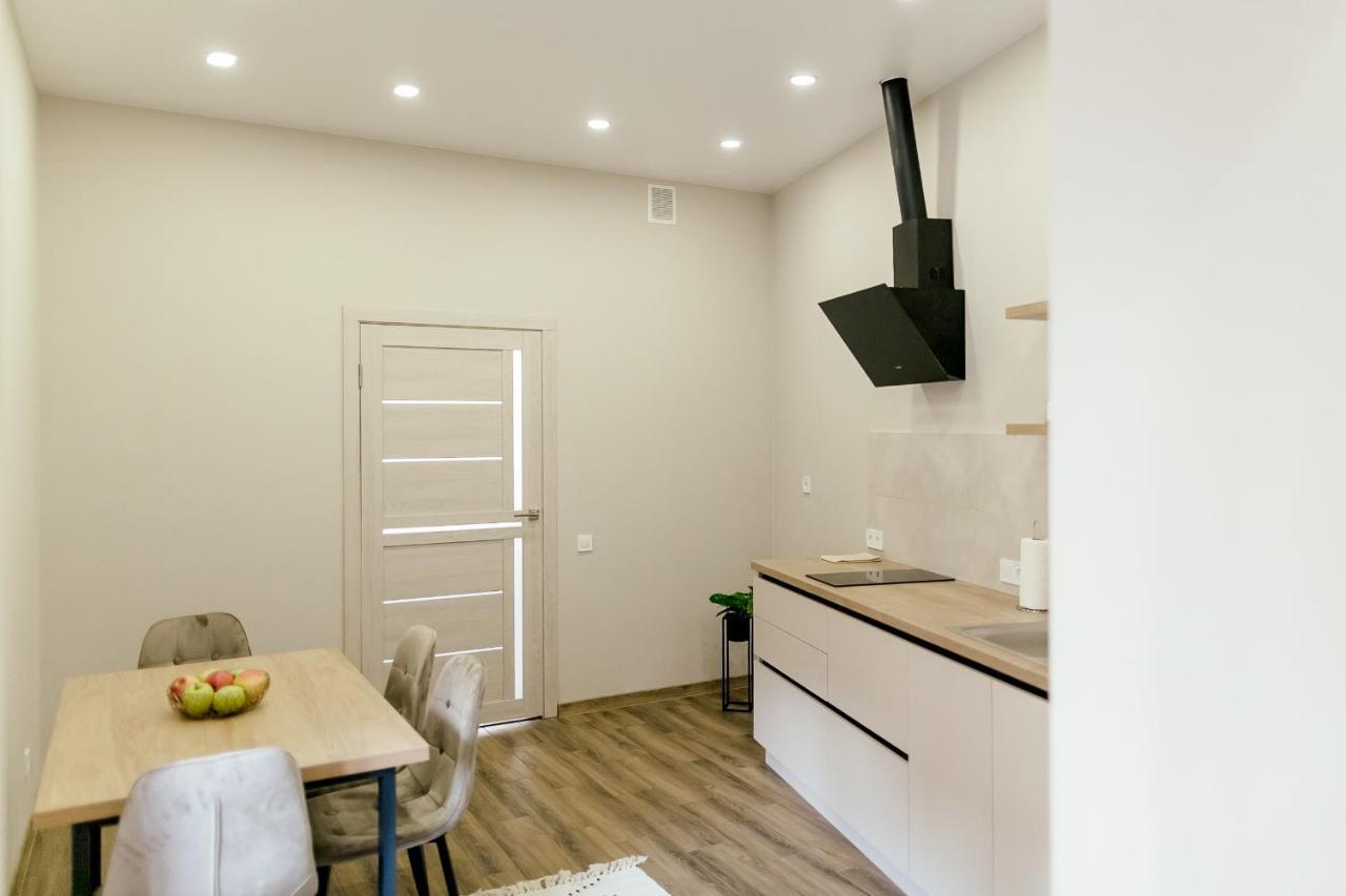 Lara Apartament 3 Leilighet Lviv Eksteriør bilde