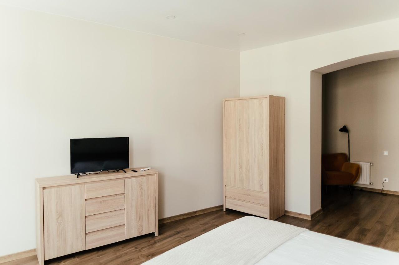 Lara Apartament 3 Leilighet Lviv Eksteriør bilde